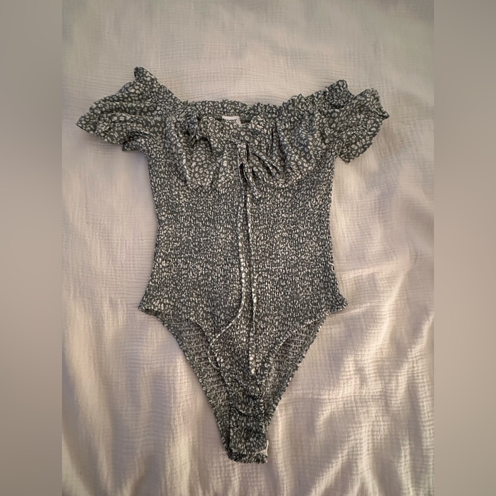 Bodysuit - Sage green & white print
